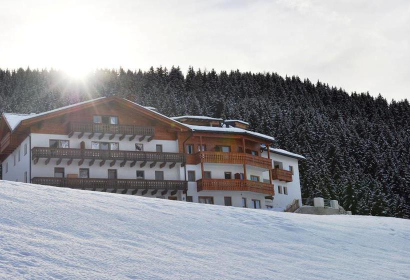 هتل Chalet Dlaces