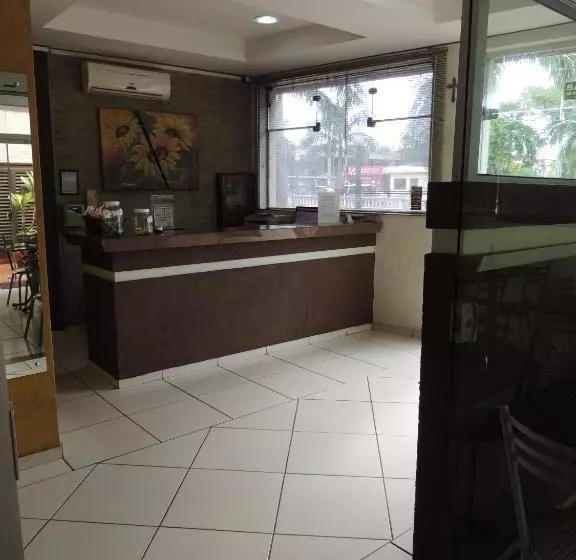 ホテル & Hostel San José
