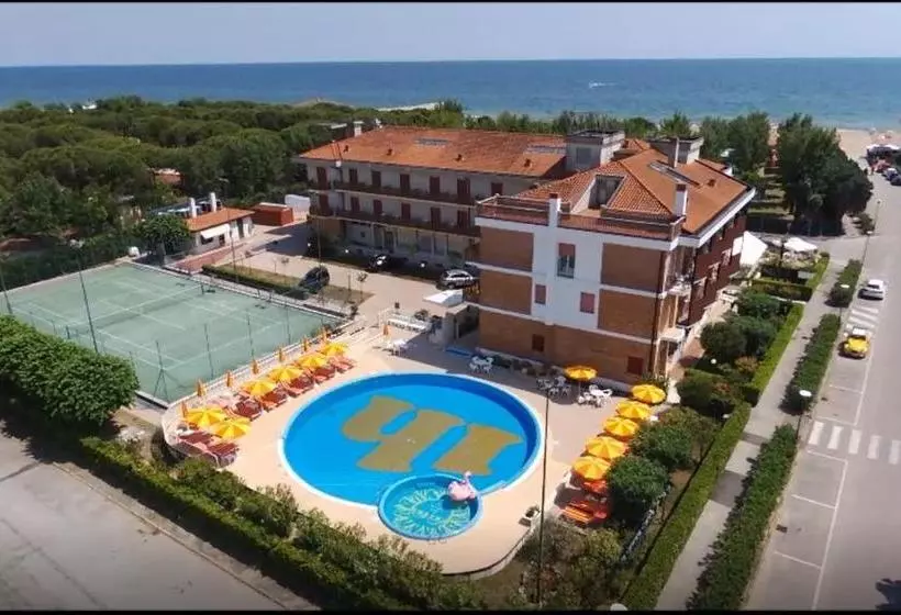 Hotelli International