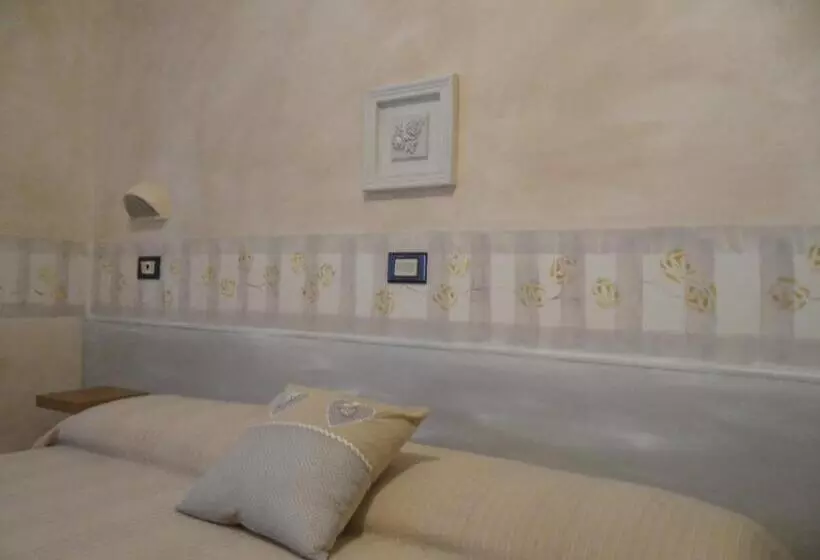 ホテル L Antico Borgo Elena Noli