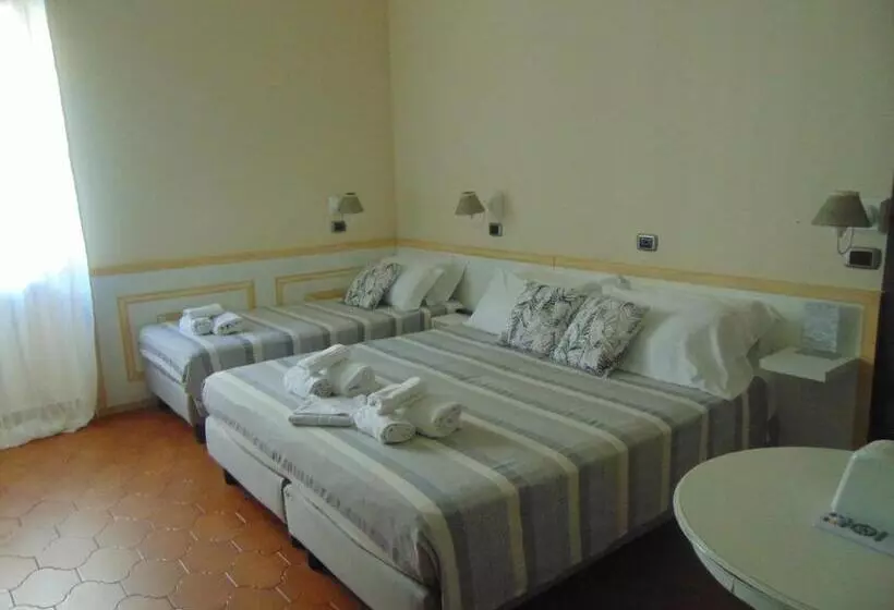 ホテル L Antico Borgo Elena Noli