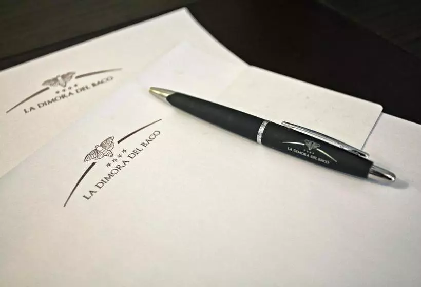 هتل La Dimora Del Baco