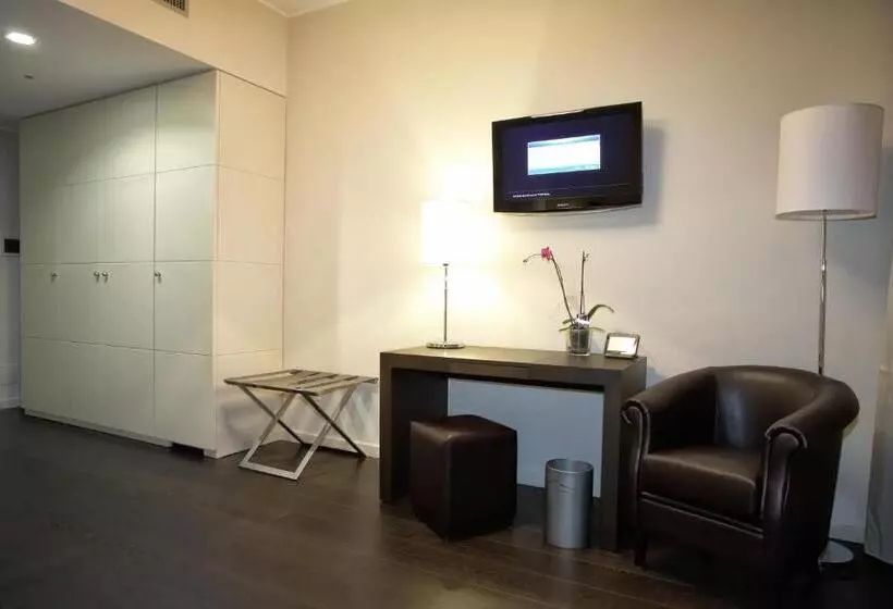 هتل La Dimora Del Baco