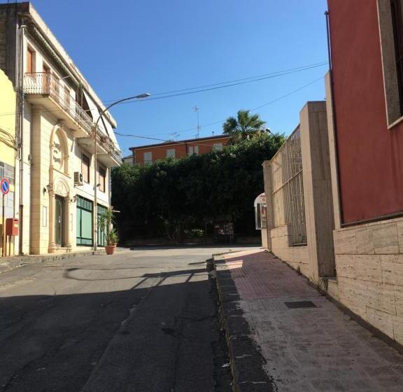 בית מלון כפרי Paradiso Della Zagara