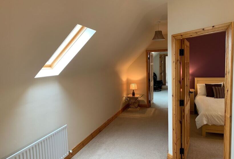 Racecourse Lodge Apartment