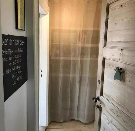 ベッドアンドブレックファースト Bnb Thuroe