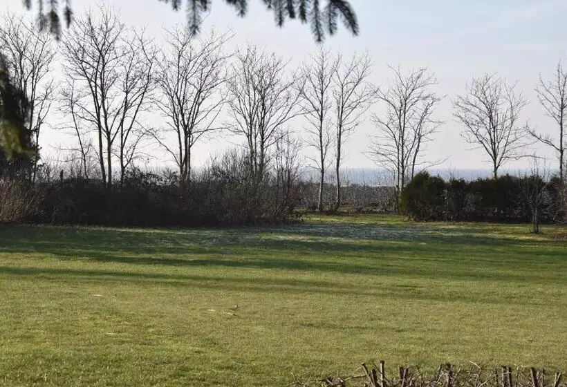 تختخواب و صبحانه Sunset Bed & No Breakfast