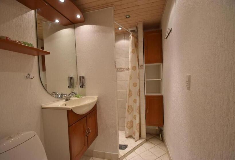 ベッドアンドブレックファースト Sunset Bed & No Breakfast