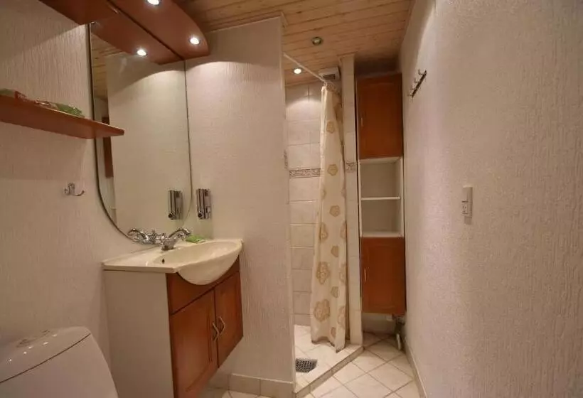 تختخواب و صبحانه Sunset Bed & No Breakfast