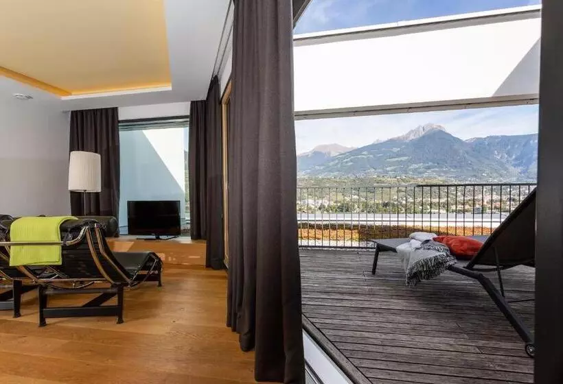 Bio & Wellnesshotel Pazeider   Healing Garden Above Meran