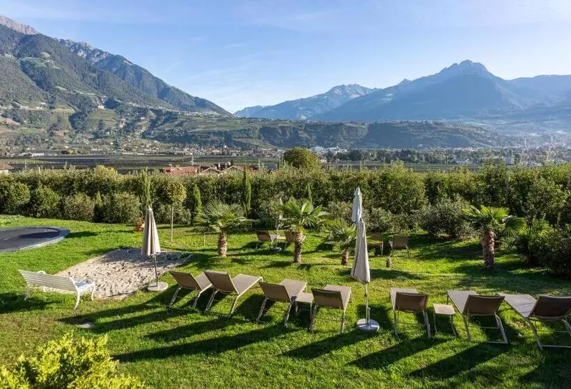 Bio & Wellnesshotel Pazeider   Healing Garden Above Meran