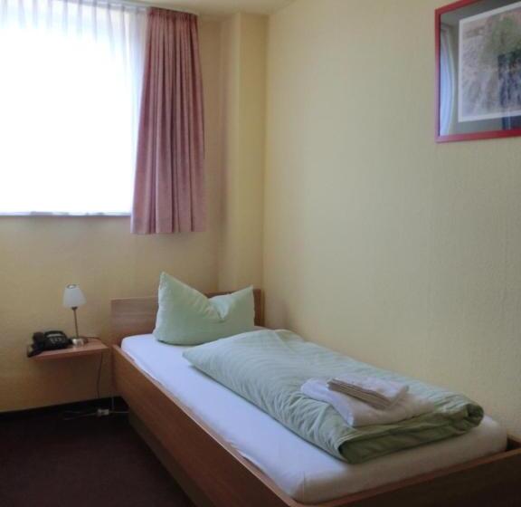 Отель Am Kleinbahnhof