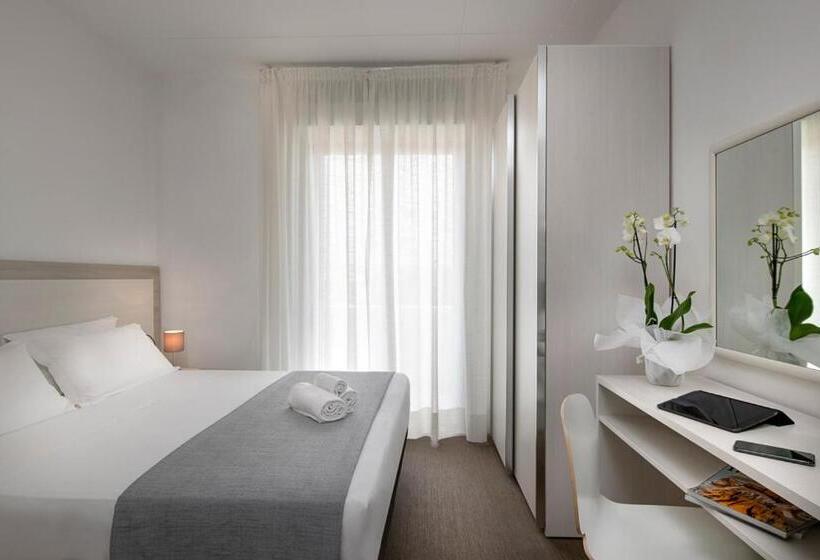 ホテル Cristina Corona