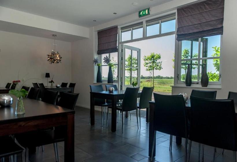 בית מלון כפרי De Kruumte