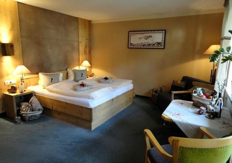 Отель Ehrwalderhof