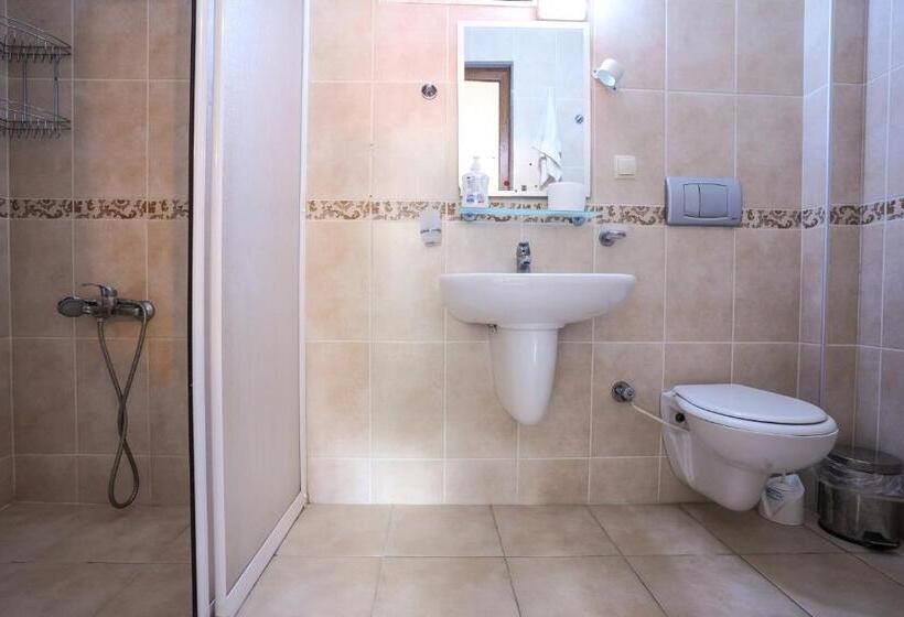 فندق Four Seasons Apart