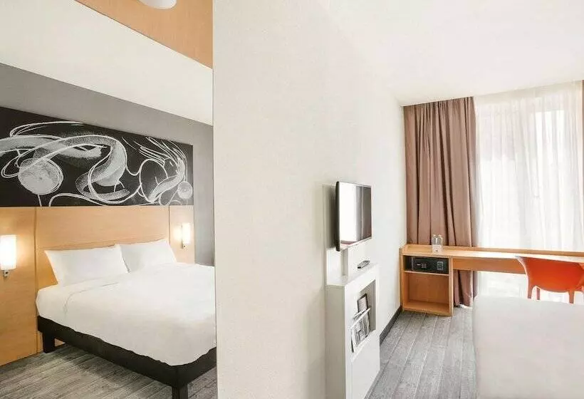 هتل Ibis Moscow Oktyabrskoye Pole