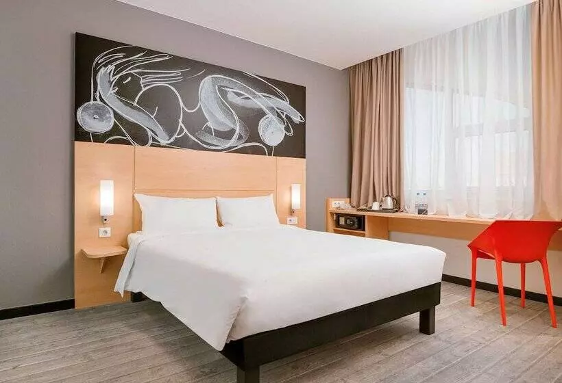 هتل Ibis Moscow Oktyabrskoye Pole
