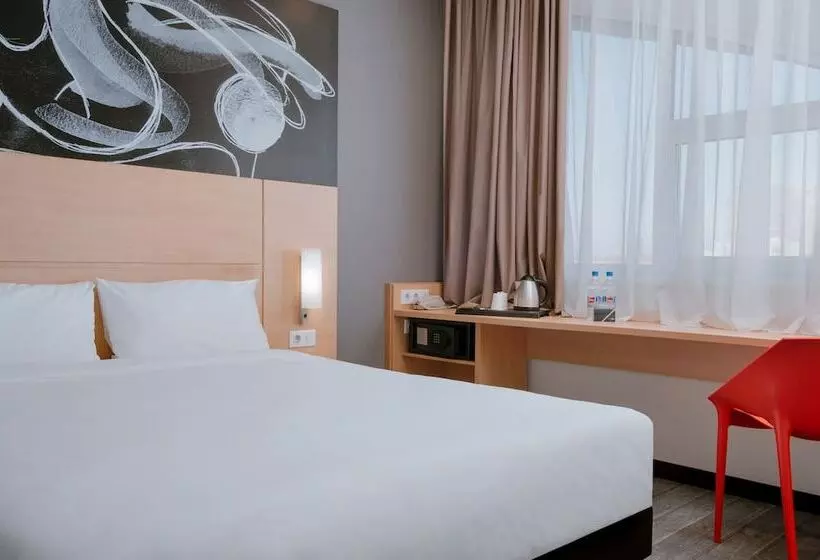 هتل Ibis Moscow Oktyabrskoye Pole
