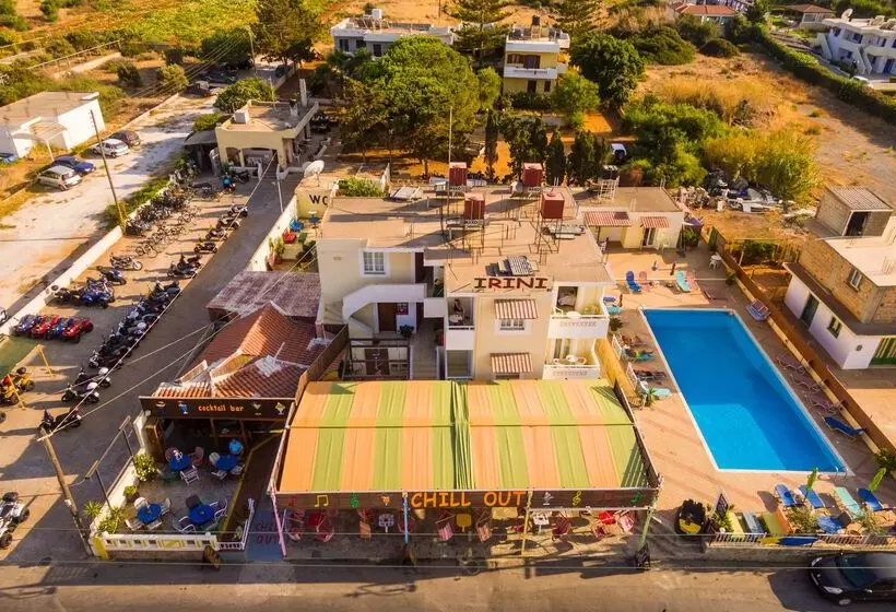 Hotelli Irini Studios