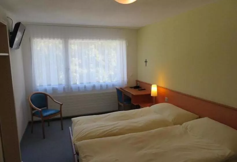 Hotelli Klausenhof Flüeli