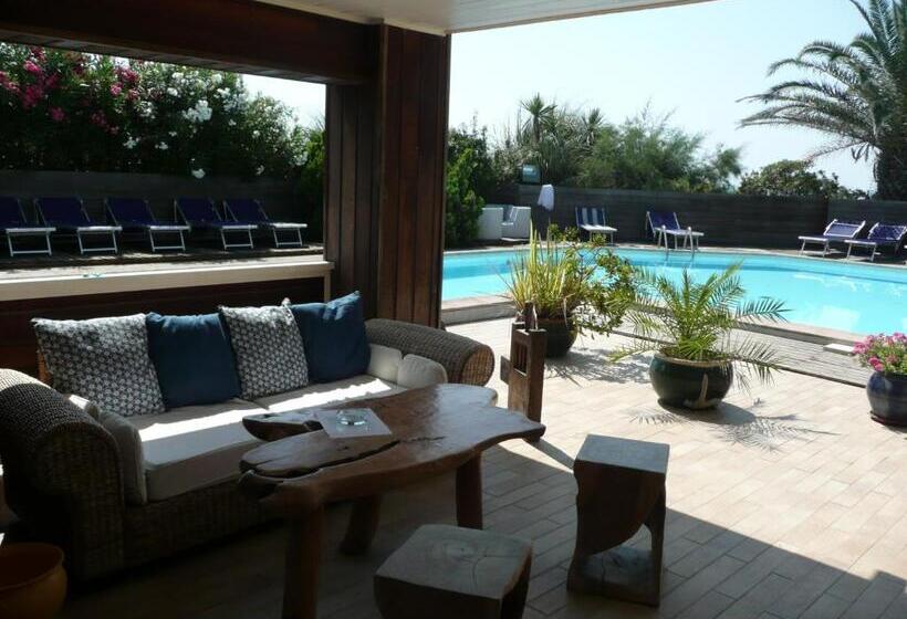 בית מלון כפרי Levolle Marine