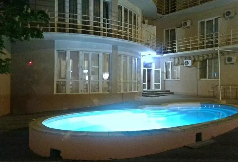 هتل Lotos