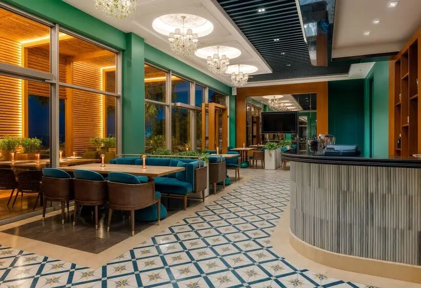 Hotelli Merit Cyprus Garden Holiday Village