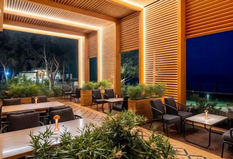 Hotelli Merit Cyprus Garden Holiday Village