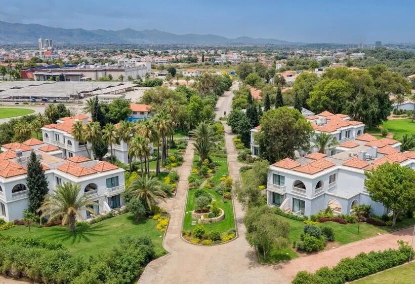 Hotelli Merit Cyprus Garden Holiday Village