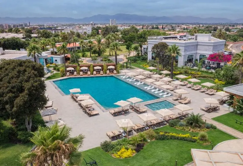 Hotelli Merit Cyprus Garden Holiday Village