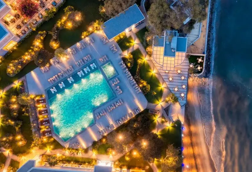 Hotelli Merit Cyprus Garden Holiday Village