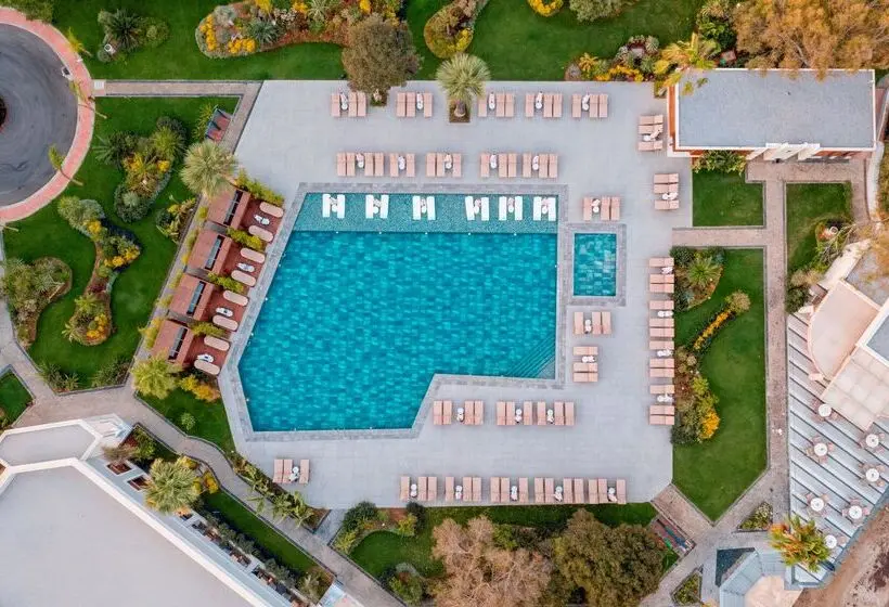 Hotelli Merit Cyprus Garden Holiday Village