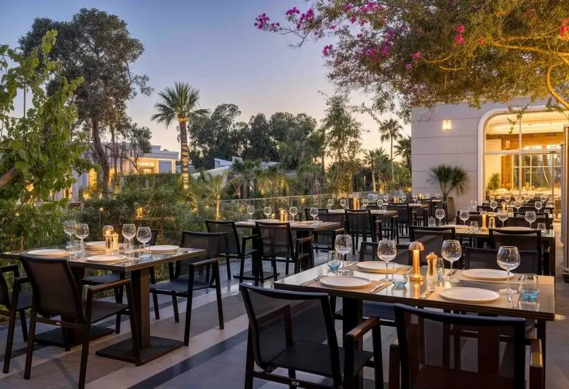 Hotelli Merit Cyprus Garden Holiday Village