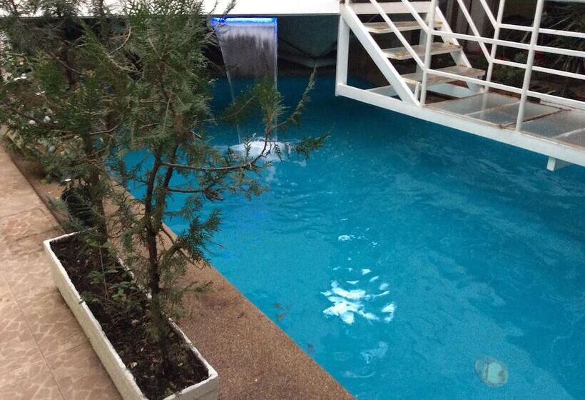 בית מלון כפרי Nubes