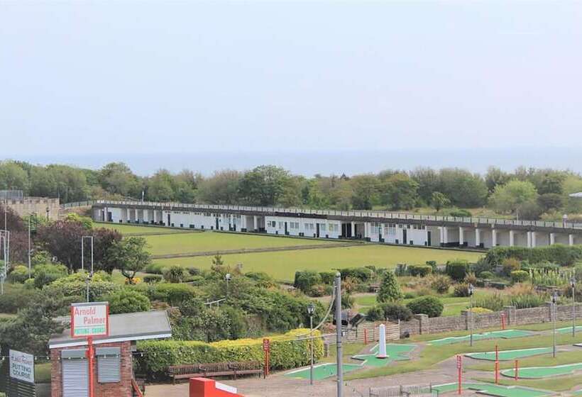 Отель The Grand