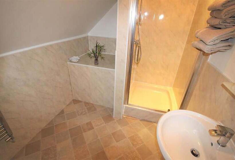 Отель The Grand