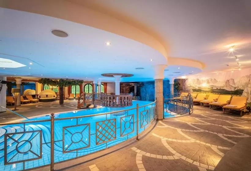 هتل Wellnessresort Seiwald  Superior