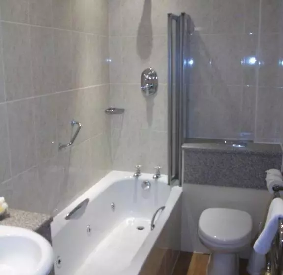 هتل Salisbury Arms