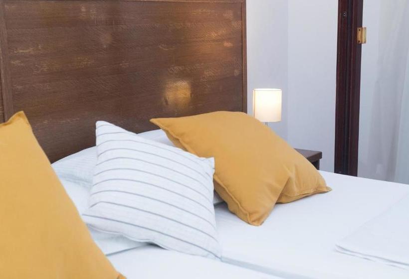 تختخواب و صبحانه Mb Bed&breakfast