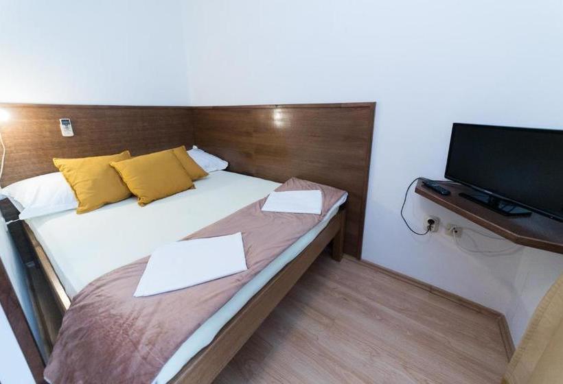 تختخواب و صبحانه Mb Bed&breakfast