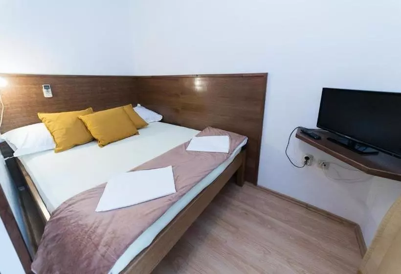 تختخواب و صبحانه Mb Bed&breakfast