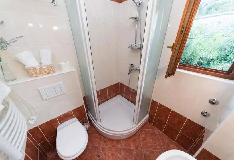 تختخواب و صبحانه Mb Bed&breakfast