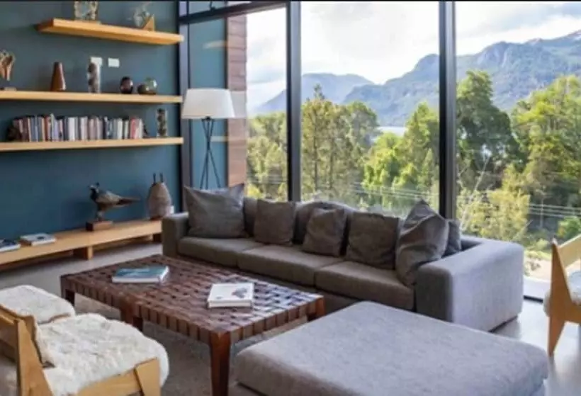 ホテル Alto Traful