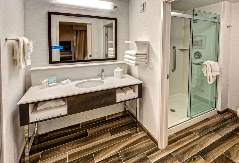 فندق Hampton Inn & Suites Franklin Berry Farms