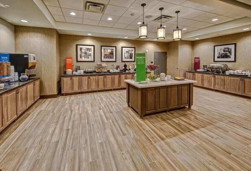 فندق Hampton Inn & Suites Franklin Berry Farms