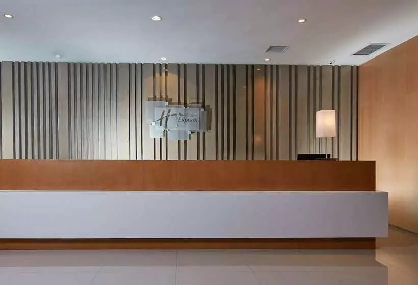 Hotelli Holiday Inn Express Luoyang Yichuan By Ihg