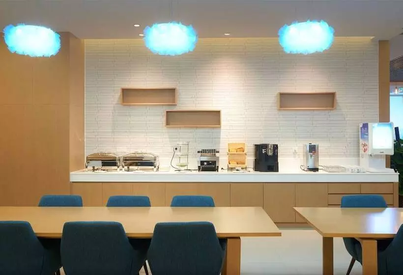 Hotelli Holiday Inn Express Luoyang Yichuan By Ihg