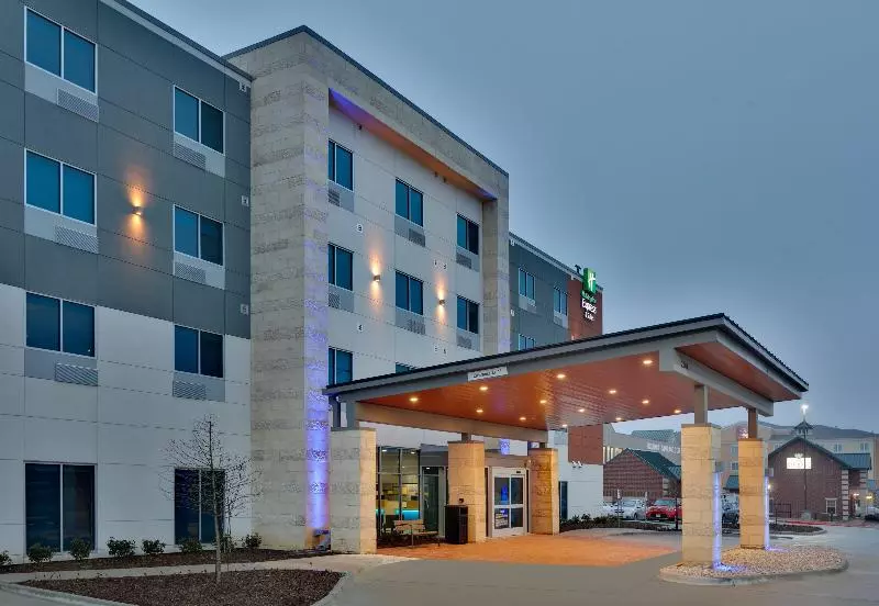 ホテル Holiday Inn Express & Suites Plano East   Richardson, An Ihg