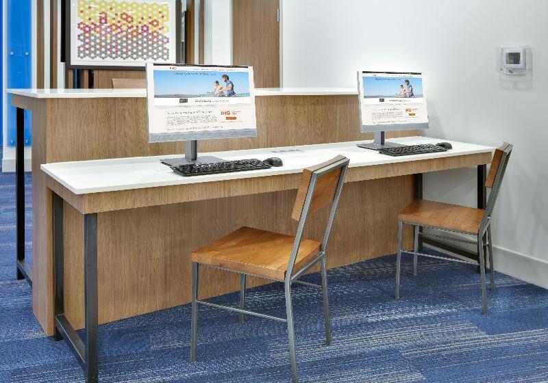 فندق Holiday Inn Express & Suites Plano East   Richardson, An Ihg